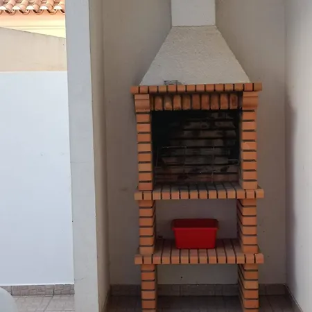 Ao - Tina House * Ferrel (Leiria)
