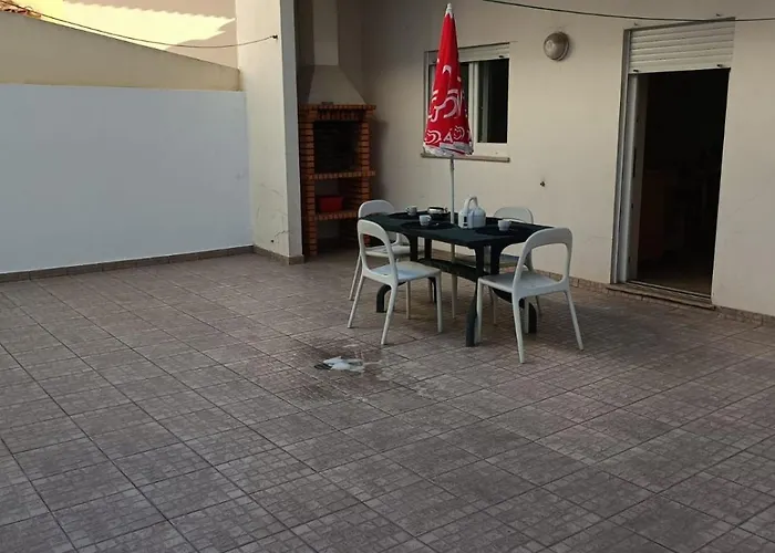 Ao - Tina House アパート フェレル